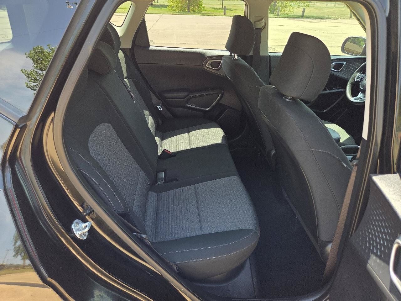Used 2020 Kia Soul S FWD image 9