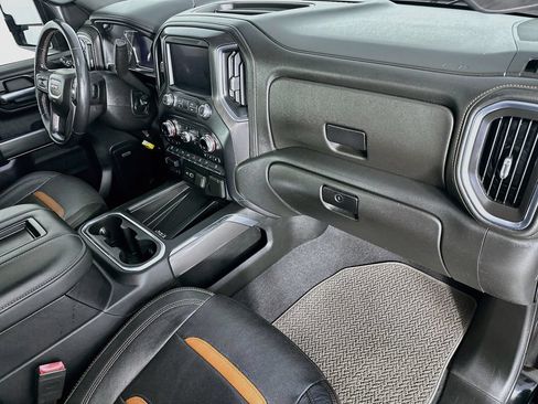 Used 2020 GMC Sierra 2500 AT4 w/ AT4 Premium Package AWD/4WD image 32