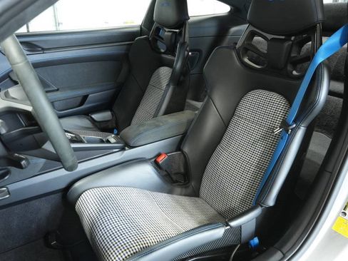 Certified 2022 Porsche 911 GT3 image 5