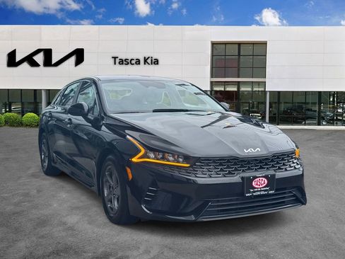 Used 2022 Kia K5 LXS FWD image 1