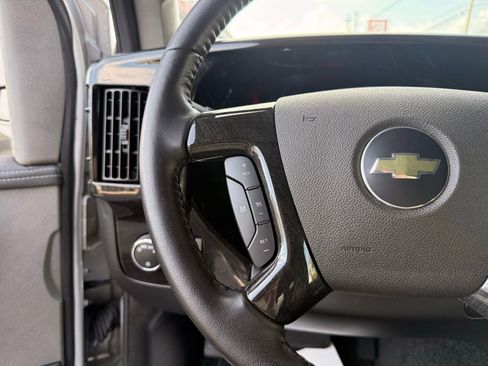 Used 2023 Chevrolet Express 2500 Extended RWD image 50