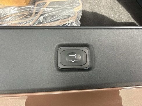 New 2025 Lincoln Navigator L Black Label image 12