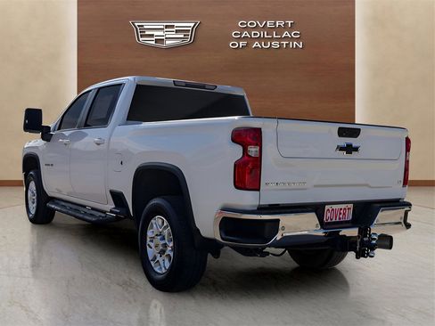 Used 2022 Chevrolet Silverado 2500 LT w/ Convenience Package image 3