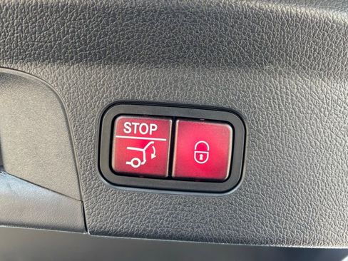 Used 2025 Mercedes-Benz GLE 63 AMG S image 29