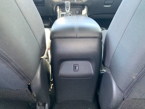 Used 2023 Nissan Sentra SV FWD image 14