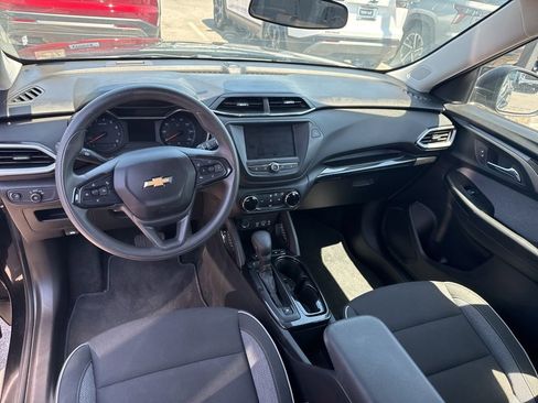 Used 2023 Chevrolet TrailBlazer LS AWD/4WD image 7