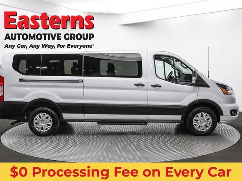 Used 2023 Ford Transit 350 XLT RWD image 4