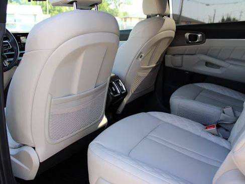 Used 2025 Kia Sorento SX Prestige AWD/4WD image 28
