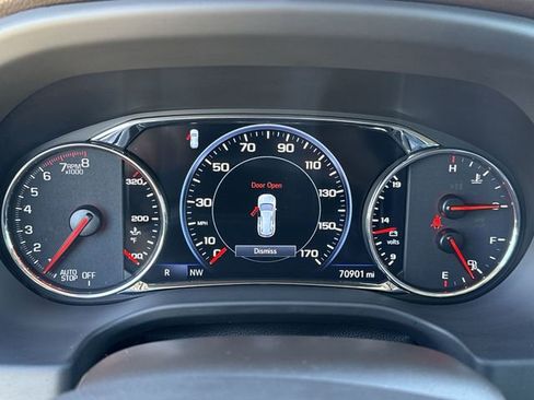 Used 2022 GMC Acadia SLT w/ Technology Package image 30