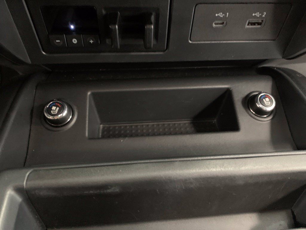 Used 2021 Nissan Titan PRO-4X w/ Pro-4x Convenience Package AWD/4WD image 28