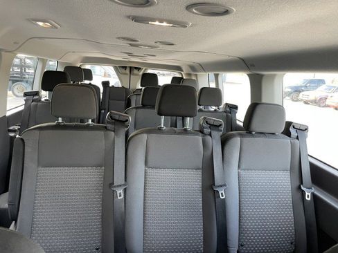 Used 2023 Ford Transit 350 XLT image 9