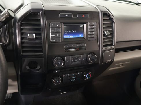 Used 2016 Ford F150 XL w/ Equipment Group 101A Mid RWD image 5