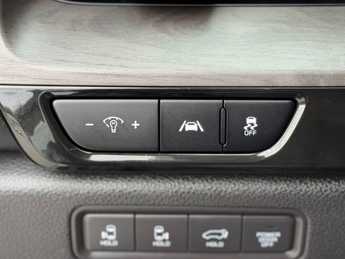 Used 2024 Kia Carnival SX FWD image 26