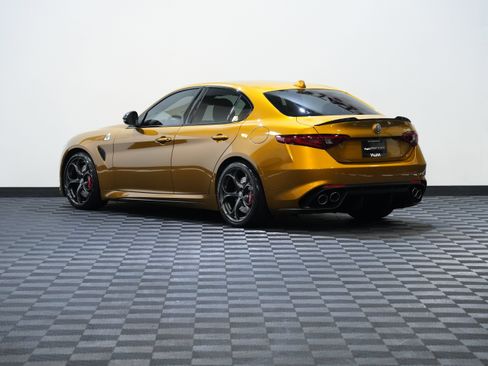 Used 2022 Alfa Romeo Giulia Quadrifoglio w/ Active Assist Plus Package RWD image 8