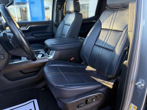 Used 2024 Chevrolet Silverado 1500 High Country image 19