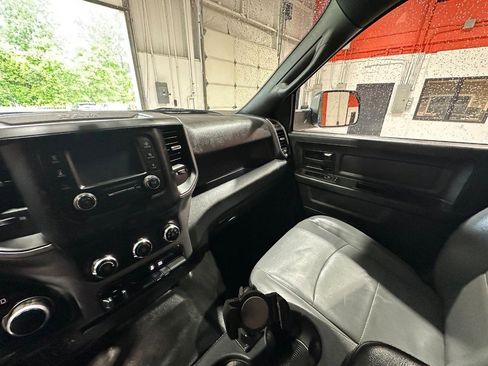 Used 2022 RAM 2500 Tradesman RWD image 24