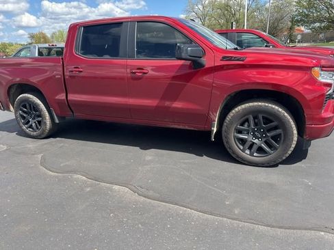 Used 2023 Chevrolet Silverado 1500 RST AWD/4WD image 5