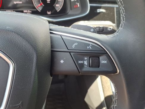 Used 2024 Audi Q8 Prestige w/ Prestige Package AWD/4WD image 13