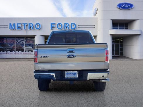 Used 2014 Ford F150 Lariat w/ Lariat Chrome Package image 5