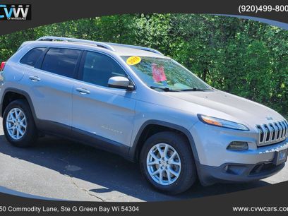 Used 2018 Jeep Cherokee Latitude w/ Cold Weather Group