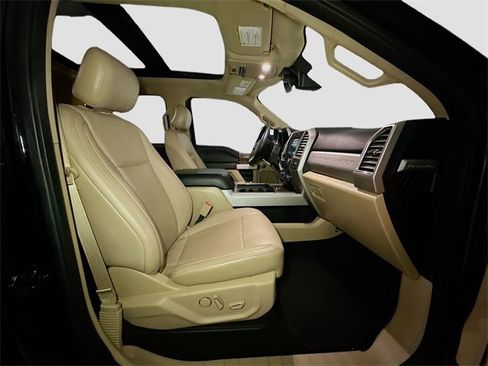 Used 2017 Ford F250 Lariat w/ Lariat Ultimate Package image 21