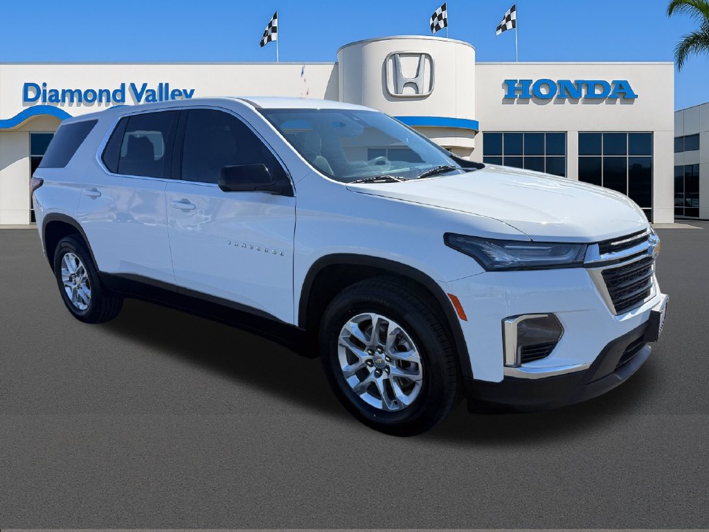 Used 2023 Chevrolet Traverse LS FWD 360° Tour