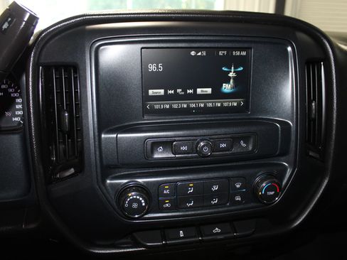 Used 2018 Chevrolet Silverado 2500 W/T w/ WT Convenience Package RWD image 16