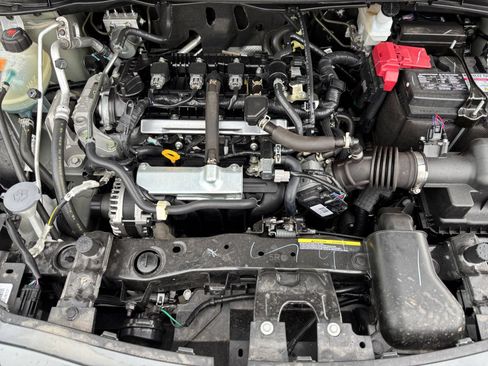 Used 2025 Nissan Versa SV FWD image 30