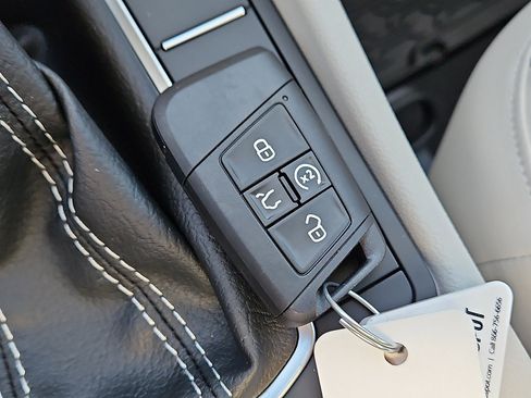 New 2026 Volkswagen Jetta SE image 19