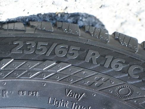 Used 2019 Ford Transit 350 XLT image 40