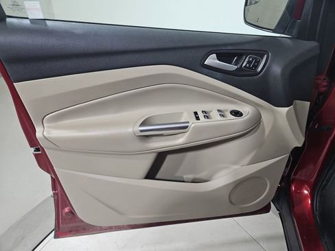 Used 2019 Ford Escape Titanium image 11