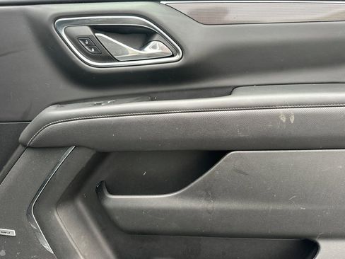 Used 2023 GMC Yukon XL AT4 w/ AT4 Premium Package image 19