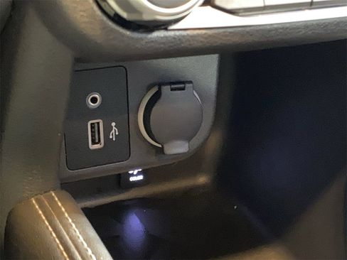 Used 2020 Nissan Kicks SV w/ Exterior Package image 27