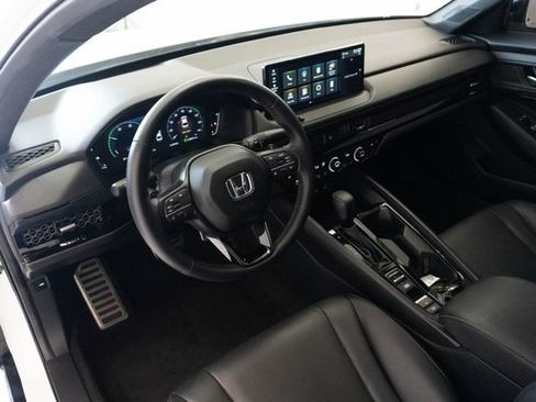 Used 2024 Honda Accord Sport image 3