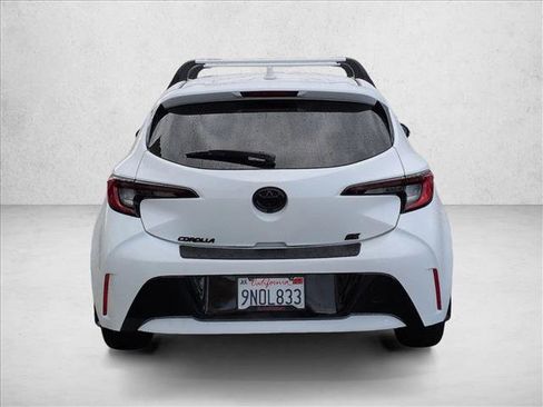 Used 2025 Toyota Corolla SE w/ SE Package FWD image 7