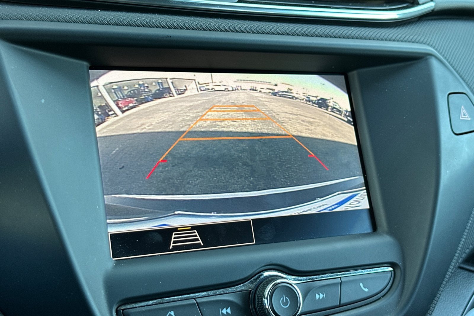 Used 2022 Chevrolet TrailBlazer LT FWD image 18