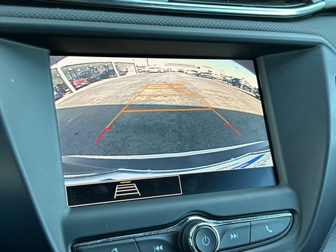 Used 2022 Chevrolet TrailBlazer LT FWD image 18