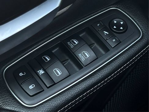 Used 2020 RAM 1500 Sport w/ Level 2 Equipment Group AWD/4WD image 43