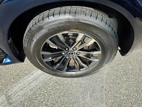 Used 2019 Nissan Armada Platinum w/ Captain's Chairs Package image 15