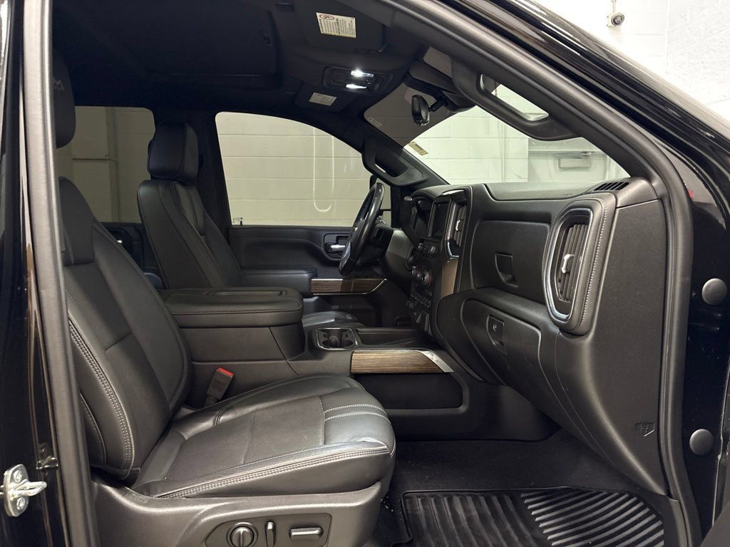 Used 2020 Chevrolet Silverado 3500 High Country AWD/4WD image 38