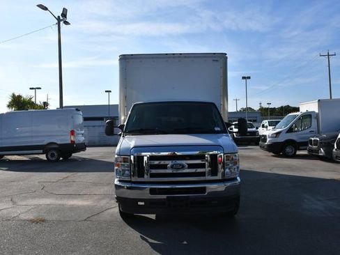 Used 2023 Ford E-450 and Econoline 450 Super Duty w/ Power Windows & Locks Group RWD image 8