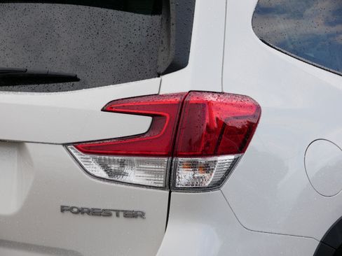 Used 2020 Subaru Forester Premium w/ Popular Package #1 AWD/4WD image 17