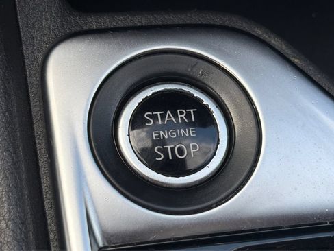 Used 2020 Nissan Sentra SV FWD image 30