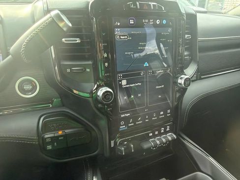 Used 2022 RAM 2500 Limited AWD/4WD image 11