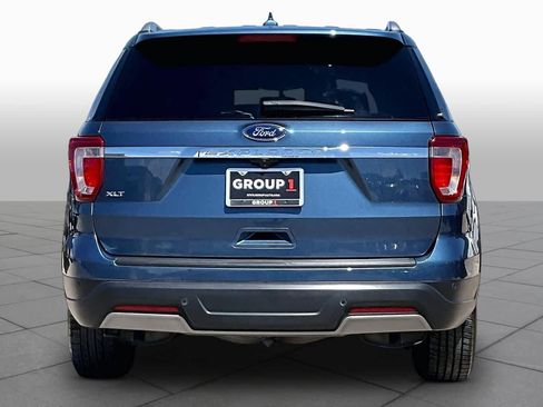 Used 2019 Ford Explorer XLT w/ Equipment Group 201A FWD image 5