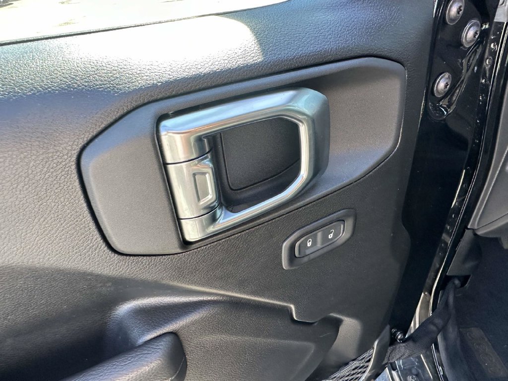 Used 2026 Jeep Wrangler Unlimited Sport AWD/4WD image 13
