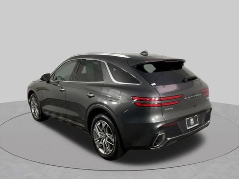 Used 2025 Genesis GV70 2.5T AWD/4WD image 8