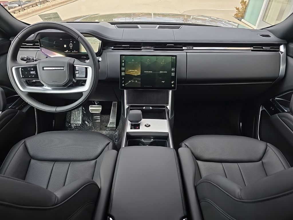 Certified 2026 Land Rover Range Rover SE AWD/4WD image 9