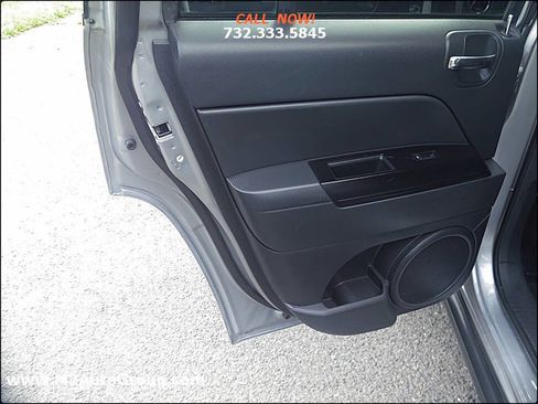 Used 2016 Jeep Compass Sport w/ Power Value Group image 18