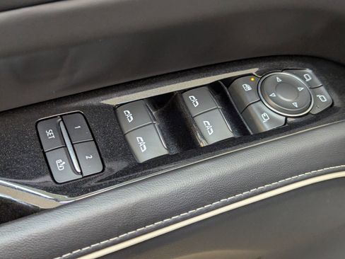 Certified 2022 Cadillac Escalade Sport Platinum w/ Heavy-Duty Trailer Package image 24